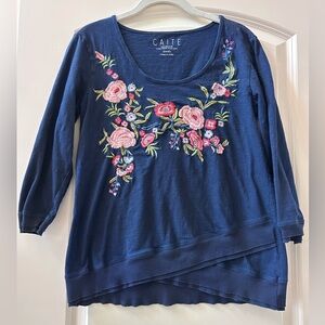 Caite embroidered scoop neck 3/4 sleeve cotton pullover. Boho. Floral. Garden. S